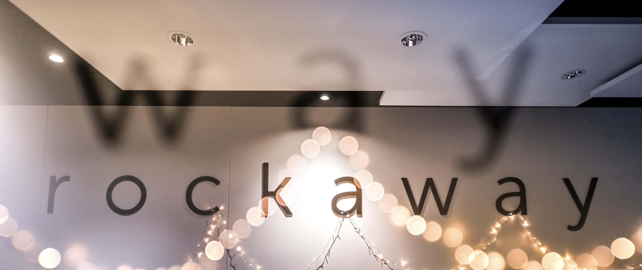 Vánoční line-up Rockaway: co zaznělo v nejzajímavějších podcastech roku.